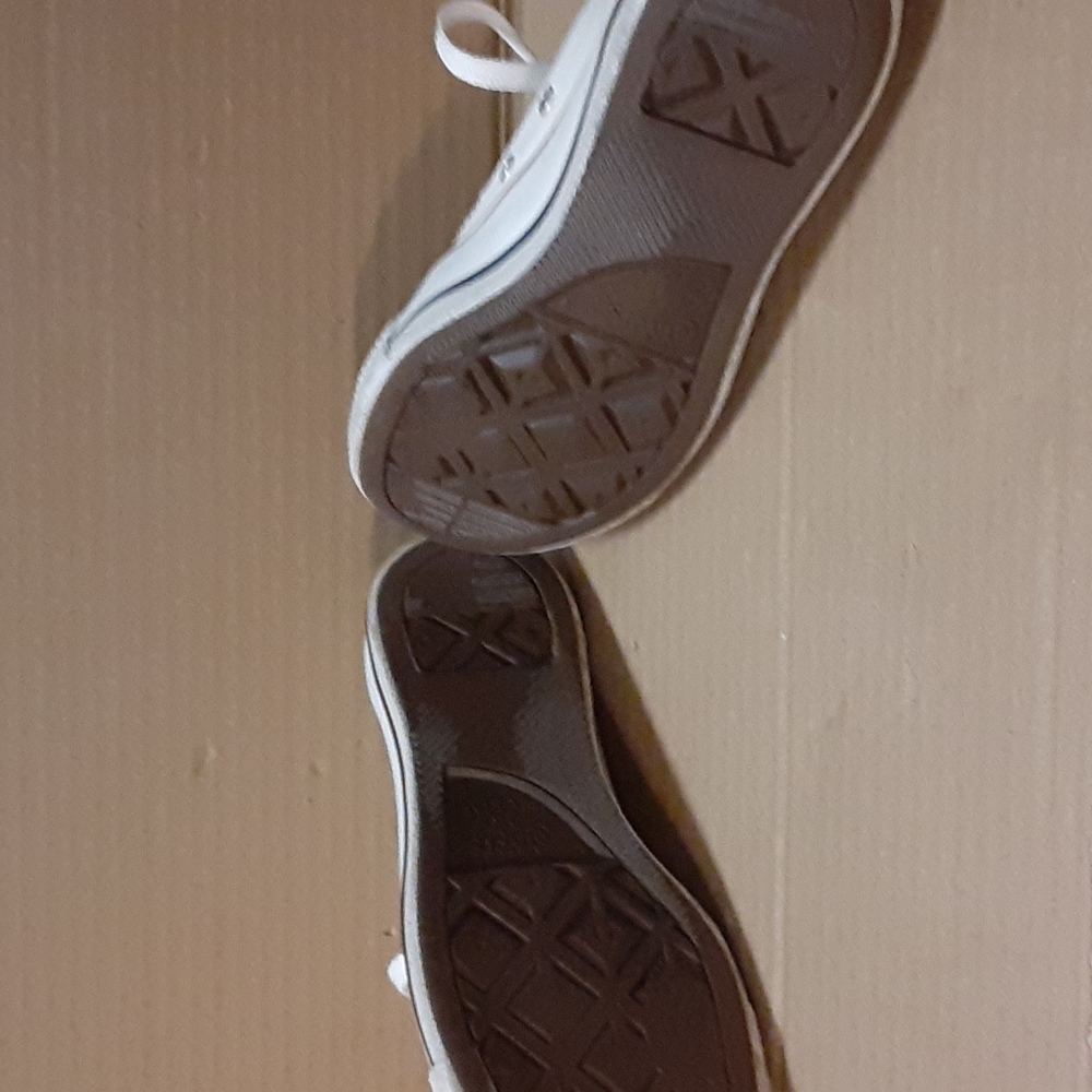 Converse sneakers - Picture 15 of 16